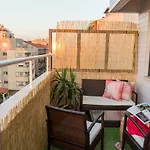 Sunset Relaxing With Terrace, Parking & Bikes بورتو