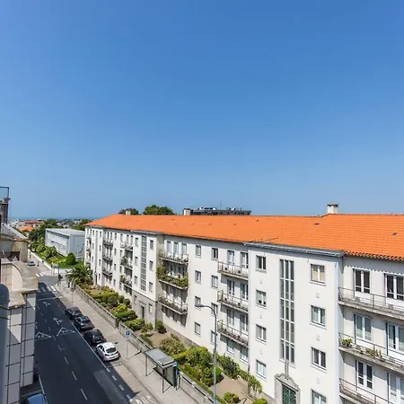 Sunset Relaxing With Terrace, Parking & Bikes * Порту